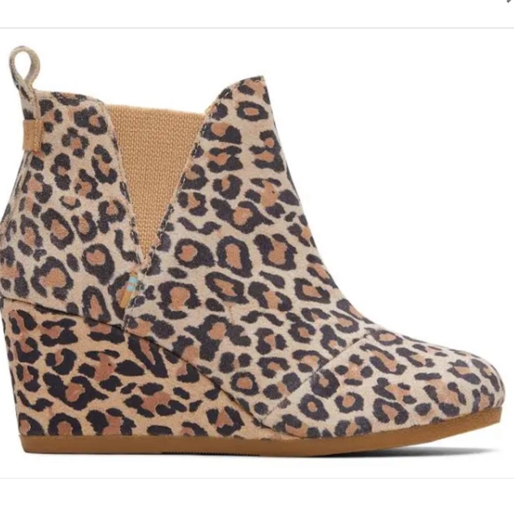 Brand New Kelsey Leopard Round Toe Wedge Booties size 8 1/2